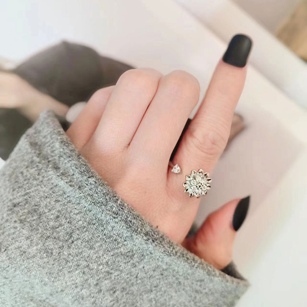 Simple Sunflower Shape Ring